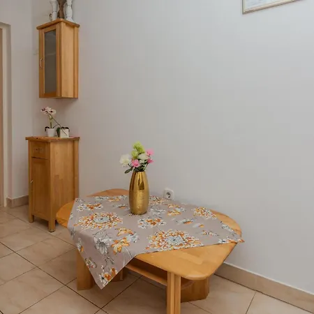 Amazing In With Wifi Apartment